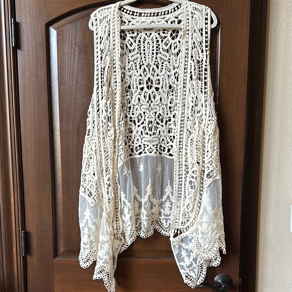 Cream Lace Crochet Vest